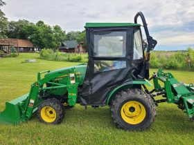 2017 John Deere 2025R Tractor with Loader, Tiller