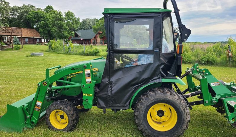 
								2017 John Deere 2025R Tractor with Loader, Tiller full									