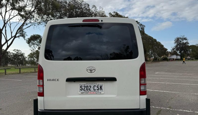 
								2017 Toyota Hiace LWB Auto full									