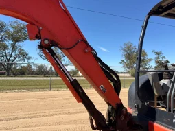 
										2020 Kubota KX033-4 Excavator full									