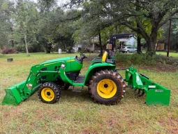 
										2020 John Deere 3032E Tractor, Loader, Box Blade full									