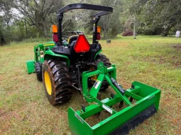 
										2020 John Deere 3032E Tractor, Loader, Box Blade full									