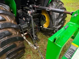 
										2020 John Deere 3032E Tractor, Loader, Box Blade full									