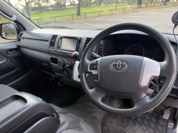 
										2017 Toyota Hiace LWB Auto full									