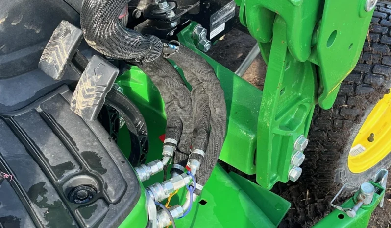 
								2018 John Deere 1025R Tractor – Loader, Backhoe & Mower full									