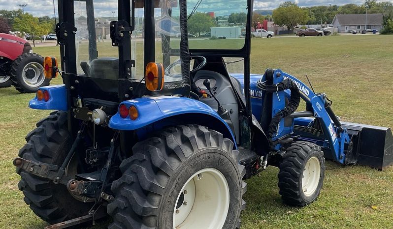
								2015 New Holland Boomer 33 Compact Tractor full									