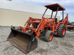 
										2004 Kubota L35 TLB 4WD, Loader & Backhoe full									