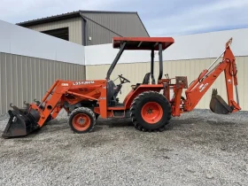 2004 Kubota L35 TLB 4WD, Loader & Backhoe