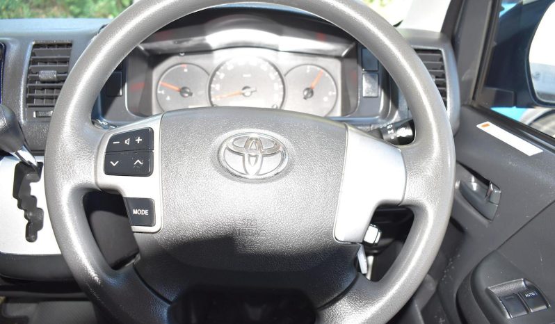 
								2017 Toyota Hiace LWB Auto low km full									