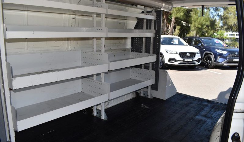 
								2017 Toyota Hiace LWB Auto low km full									