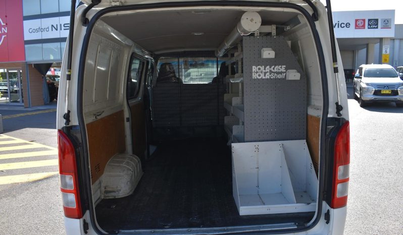 
								2017 Toyota Hiace LWB Auto low km full									