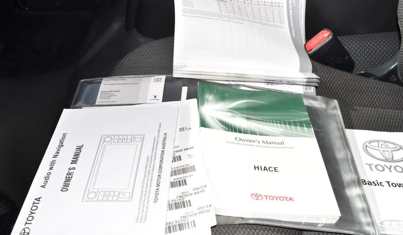 
								2017 Toyota Hiace LWB Auto low km full									